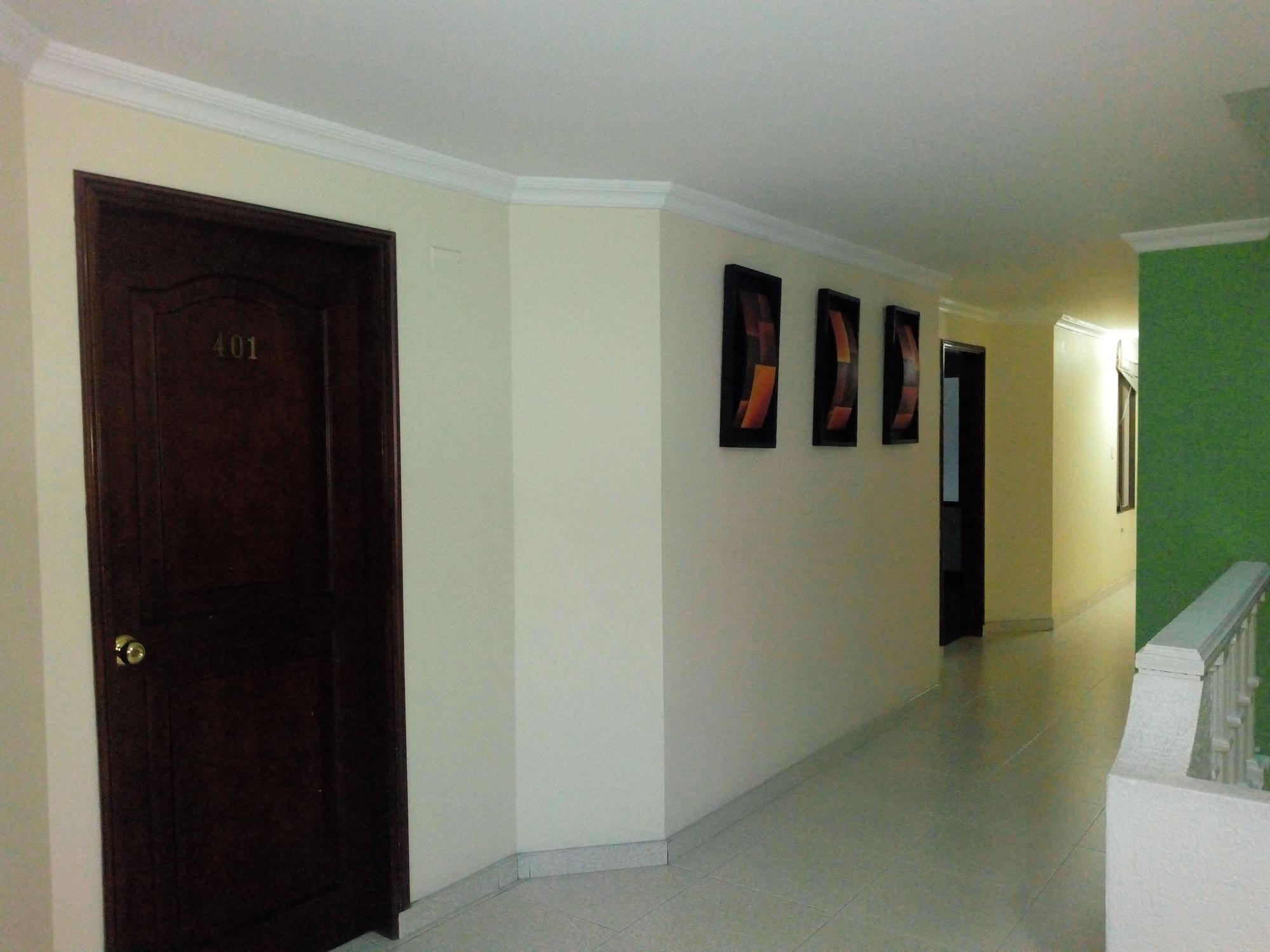 בוגוטה Hotel Ayenda Normandy מראה חיצוני תמונה