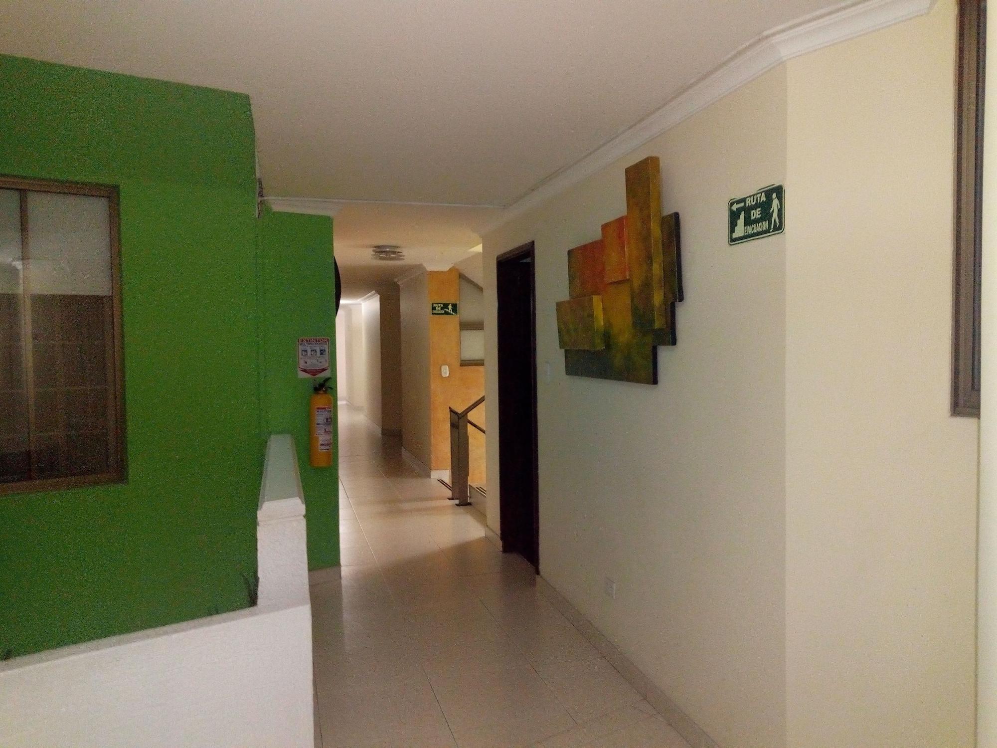 בוגוטה Hotel Ayenda Normandy מראה חיצוני תמונה